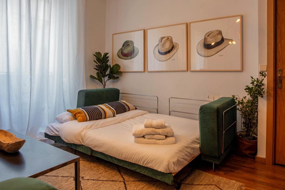 Bed, Living room, Bedroom