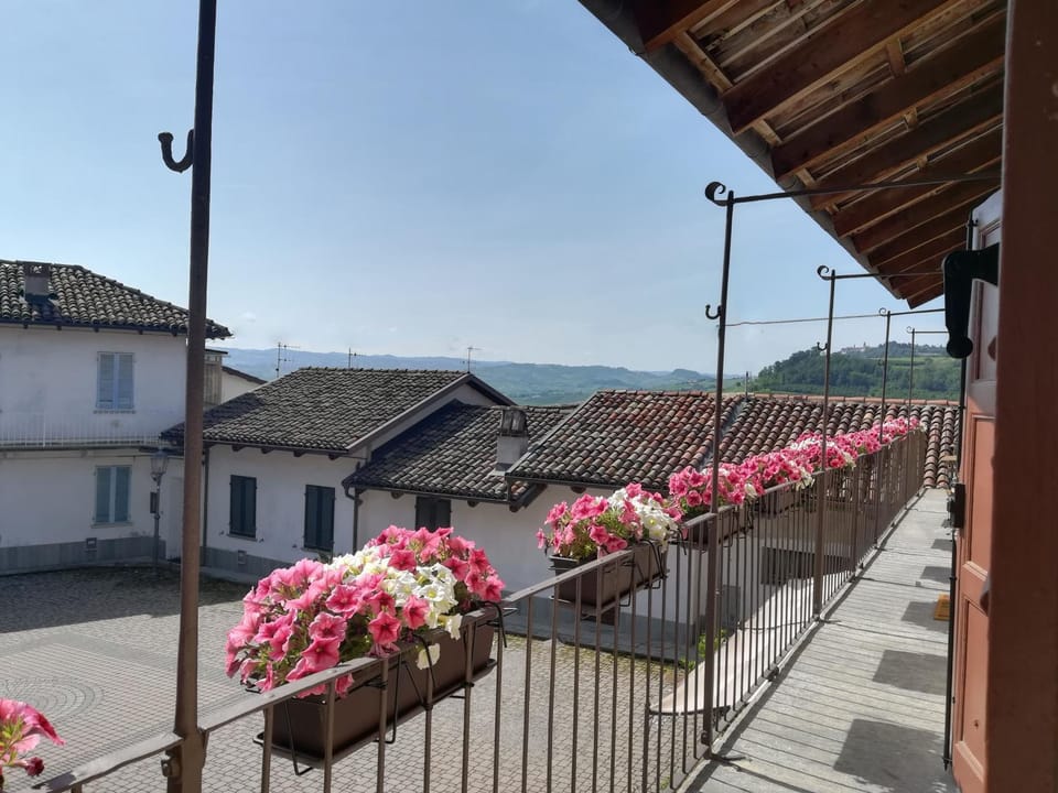 Property building, Balcony/Terrace