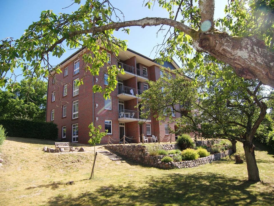 Property building, Garden view