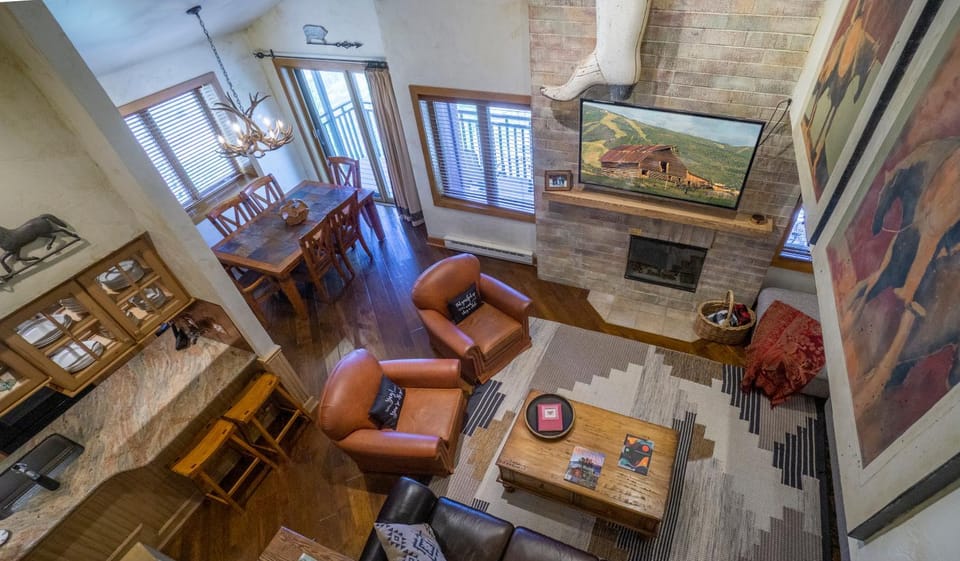 Bear Claw 615 - True Ski-in Ski-out Access, Slope Views & Winter Shuttle! Apartment in Steamboat Springs