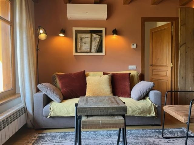 Casa Olivia Apartment in Catalonia