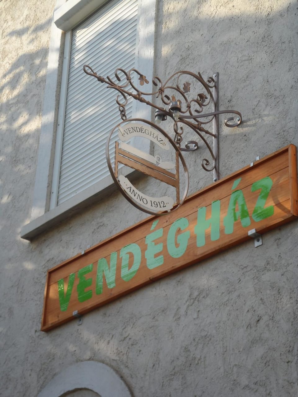 Text overlay, Street view