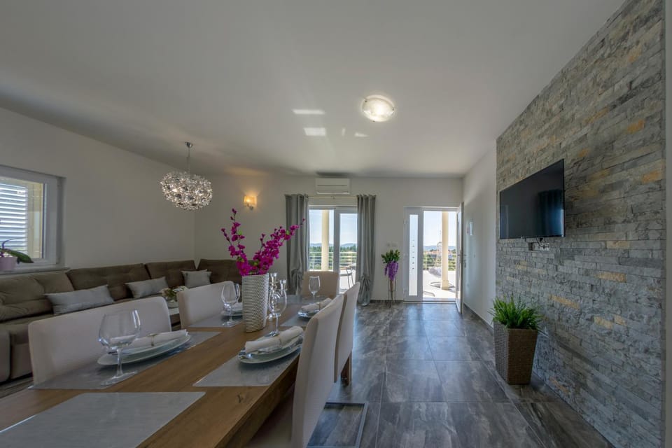 Villa Scolopax rusticola Skradin with heated pool Apartment in Šibenik-Knin County, Croatia