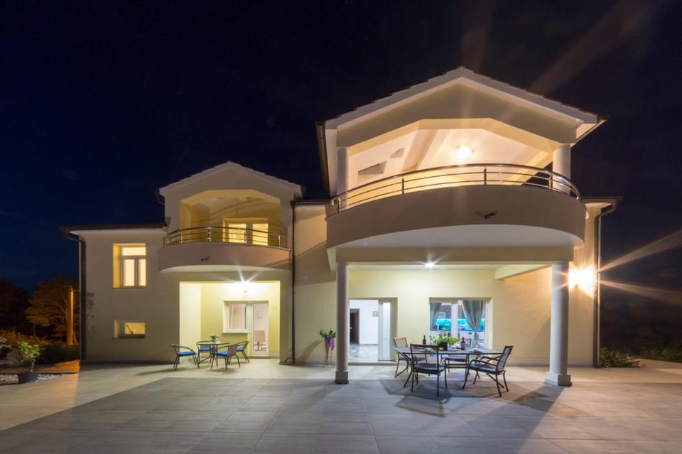 Villa Scolopax rusticola Skradin with heated pool Apartment in Šibenik-Knin County, Croatia