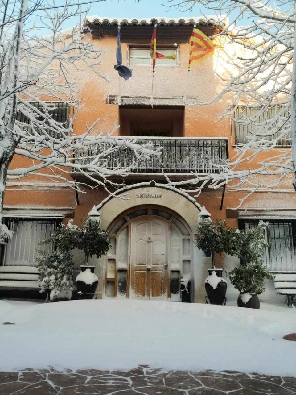 Facade/entrance