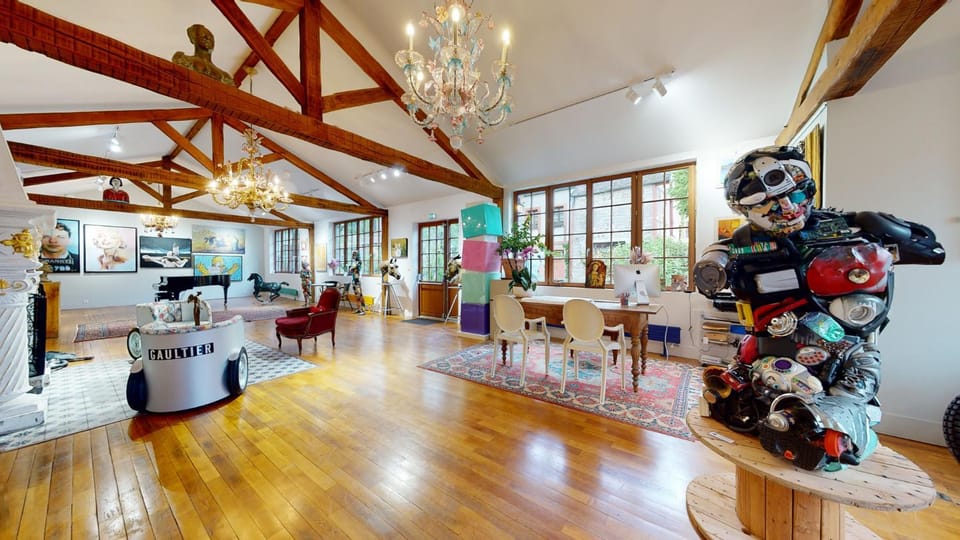 Property building, Lobby or reception