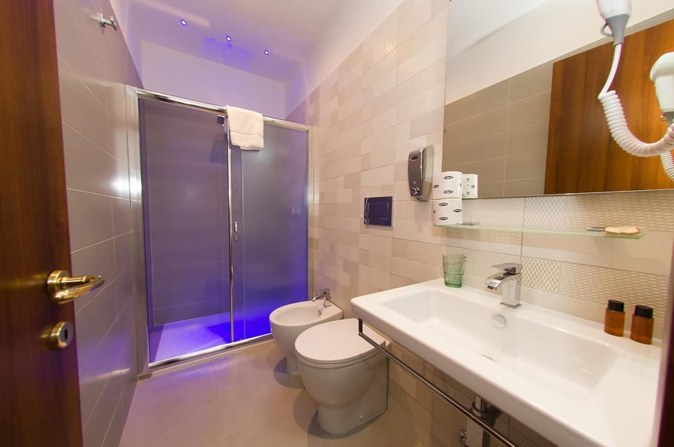 Borghese Executive Suite Bed and Breakfast in Rome