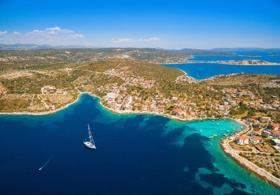 Day, Natural landscape, Bird's eye view, Beach, City view, Sea view, Location