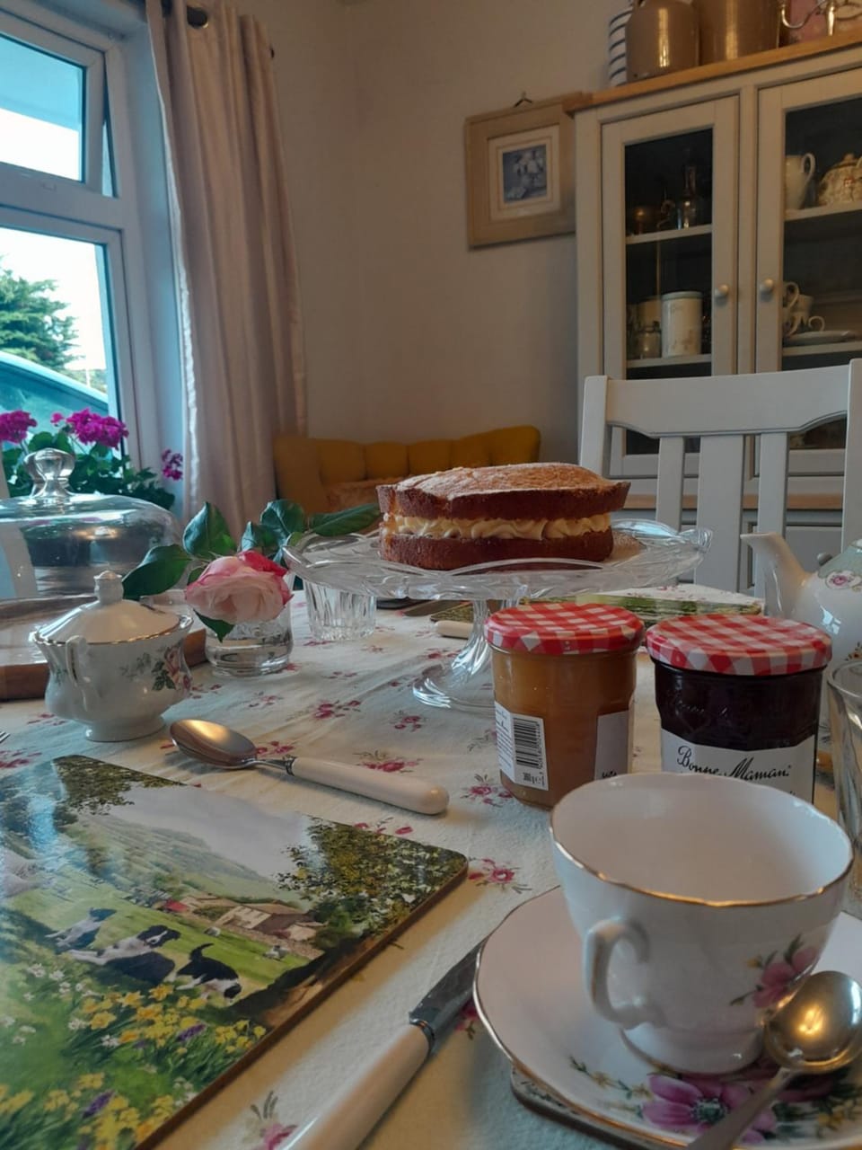 Food and drinks, Food