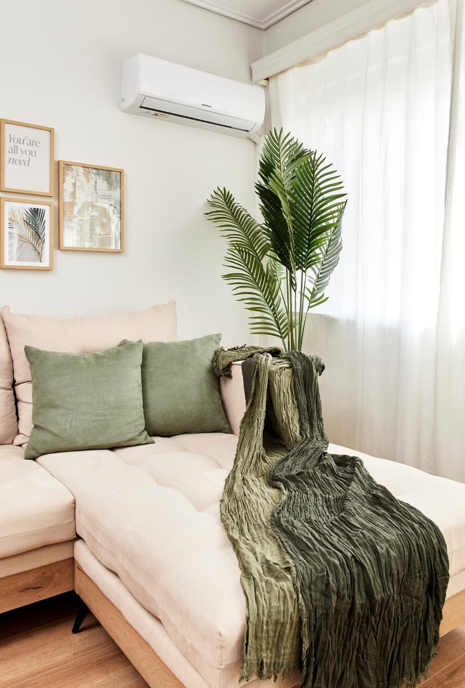 Living room, Decorative detail