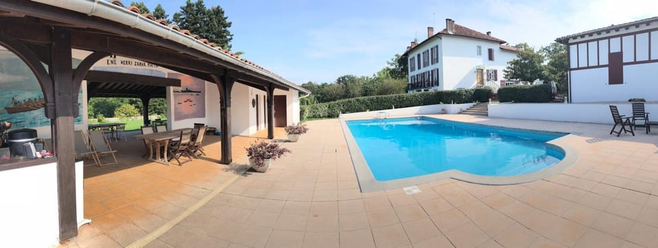 Maison Beltzenia House in Ciboure
