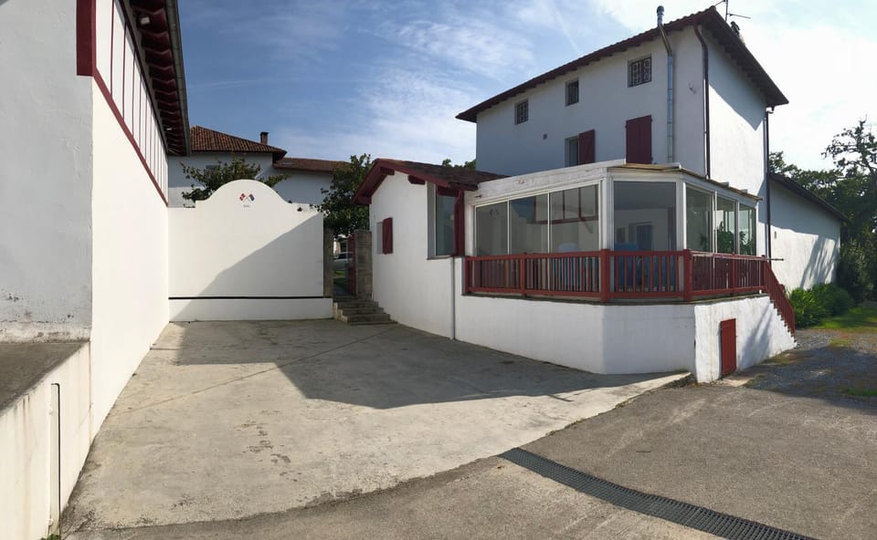 Maison Beltzenia House in Ciboure