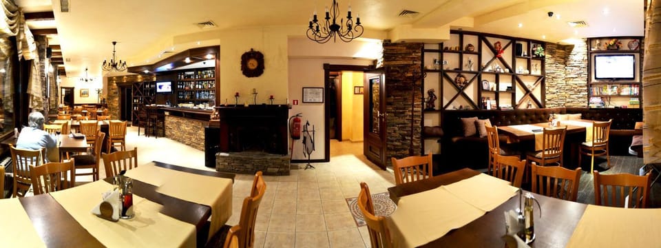 Restaurant/places to eat