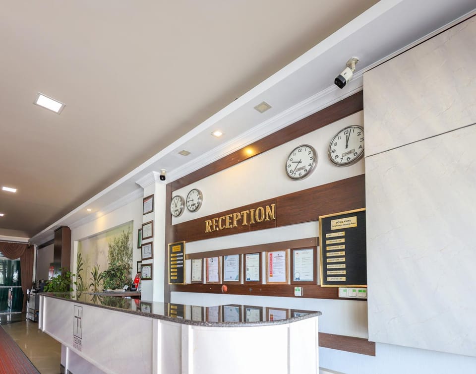 Lobby or reception, Certificate/Award