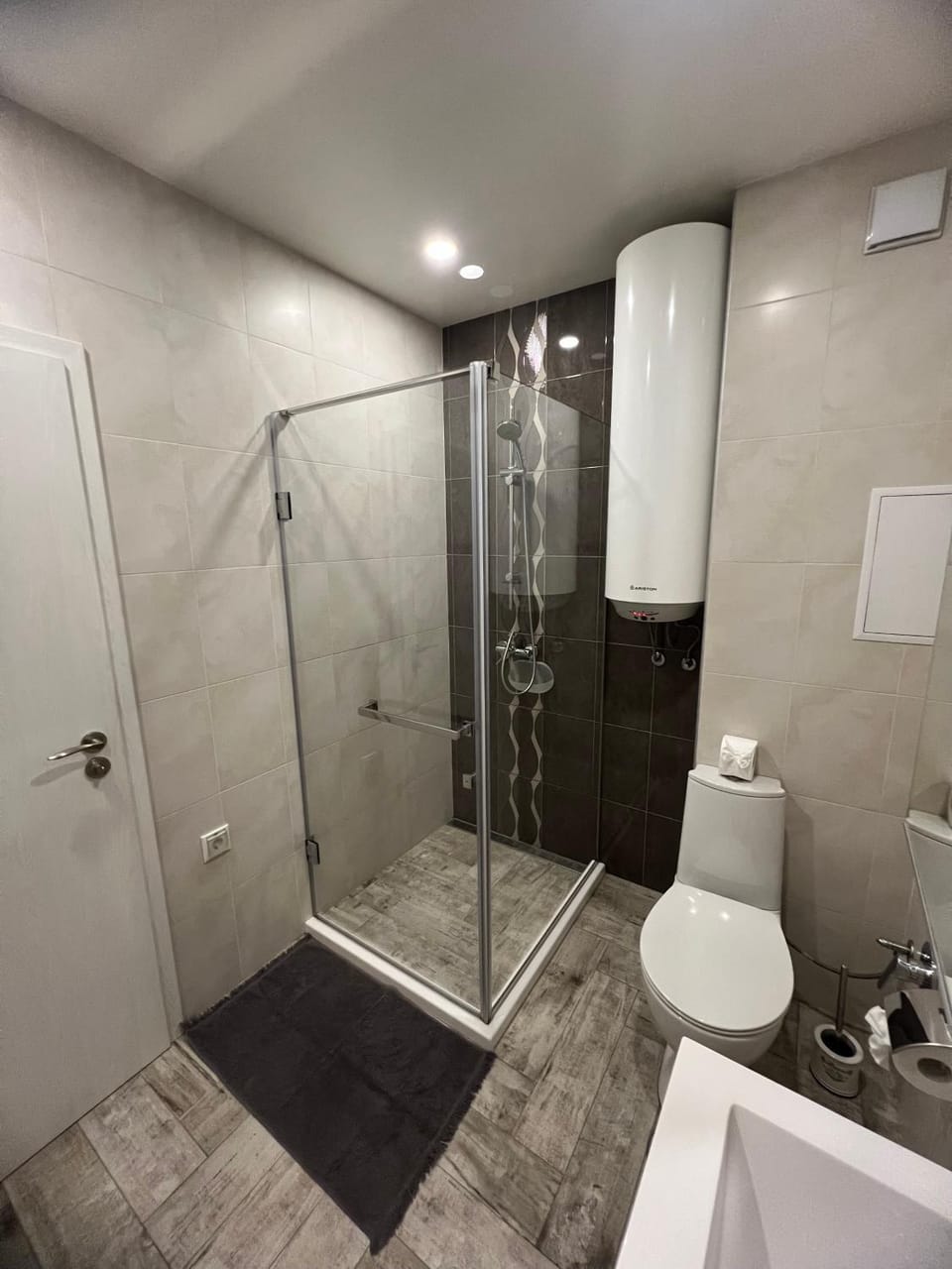 Shower, Toilet, Bathroom
