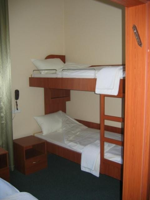 bunk bed