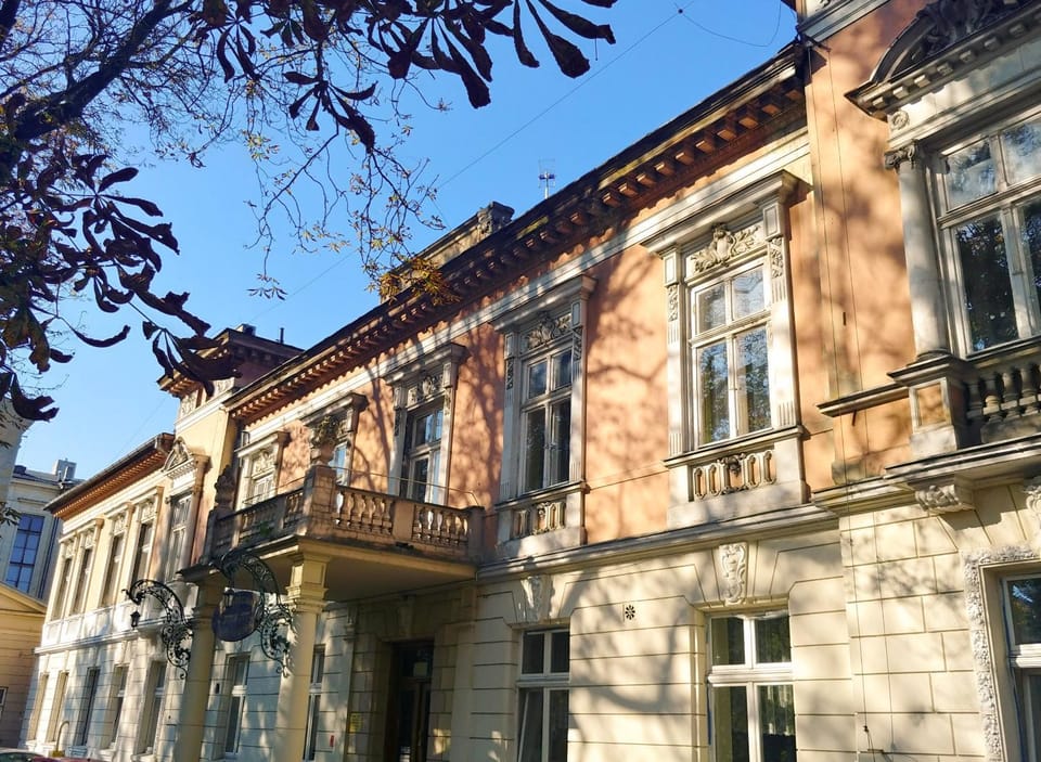 Property building, Facade/entrance