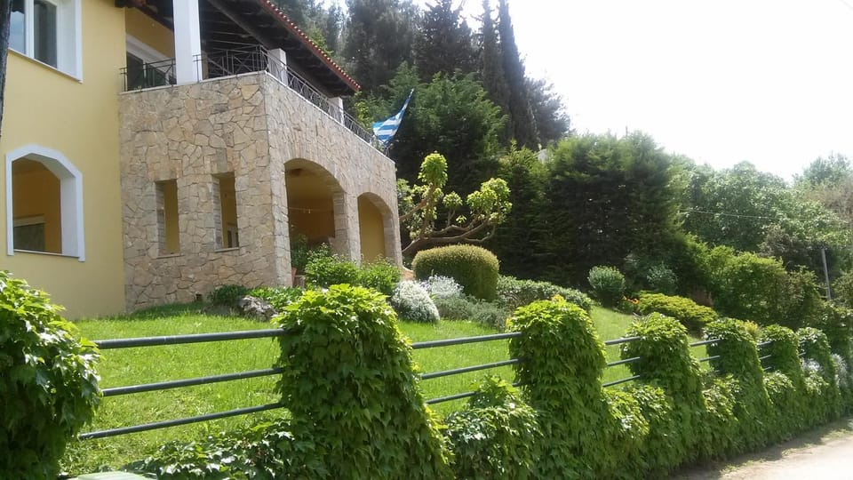 Six Steps From The Forest House in Kavala, Greece