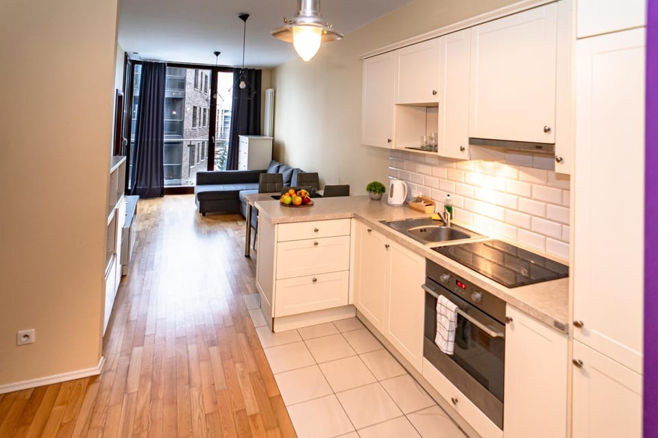 View (from property/room), Kitchen or kitchenette, dishwasher, stove