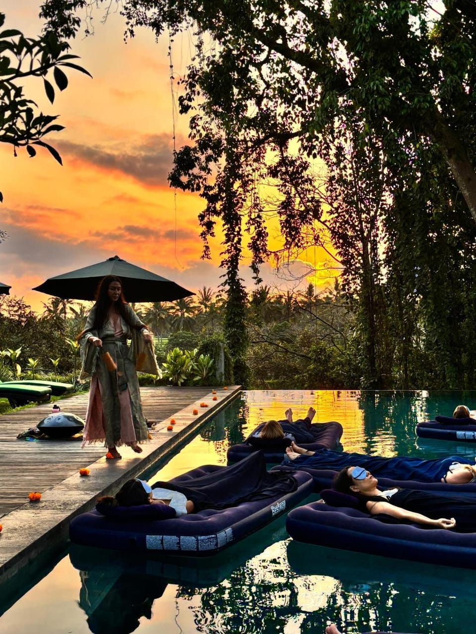 Garden view, Pool view, Sunset, group of guests