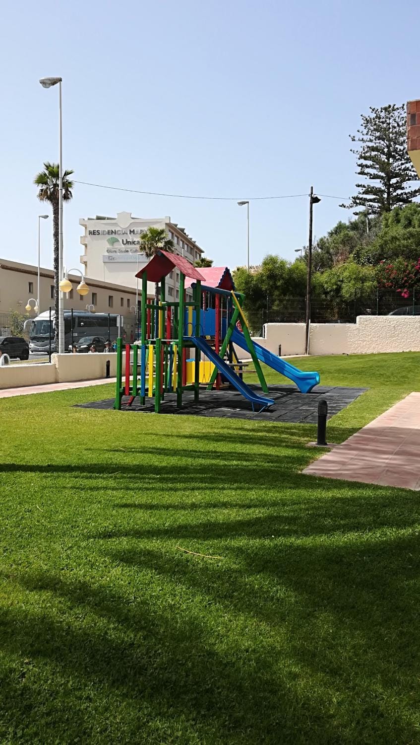 Children play ground, Area and facilities