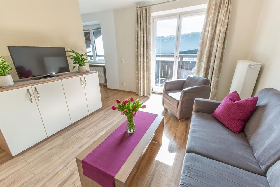 Hölbinger Alm - Apartments Apartment in Berchtesgadener Land