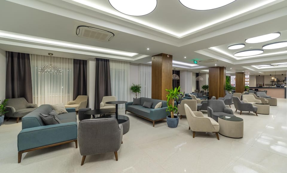 Unique - Resort and SPA Hotel in Ohrid