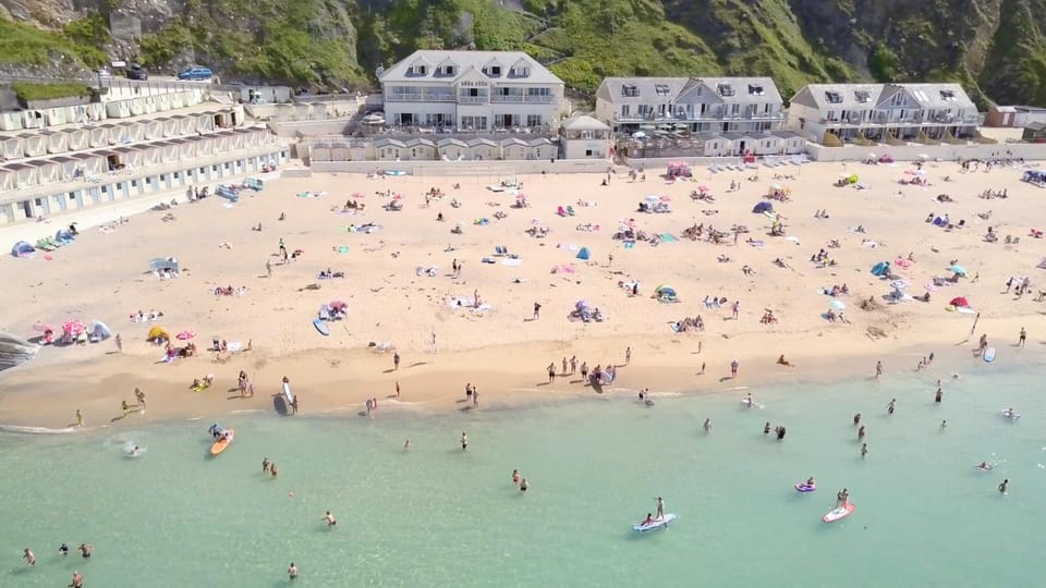 Bird's eye view, Beach, Sea view, Location