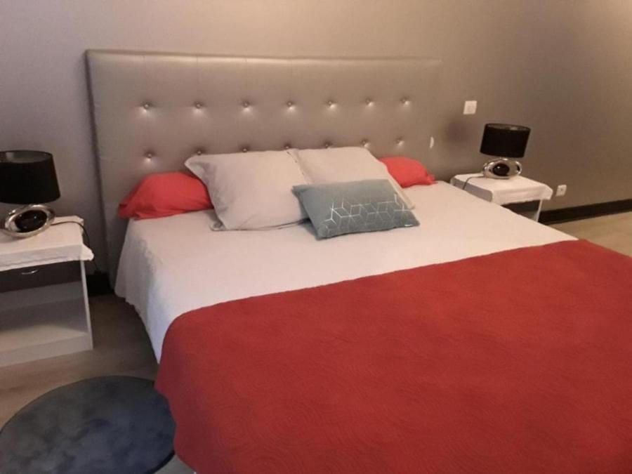 Madelon IV Bed and Breakfast in Occitanie