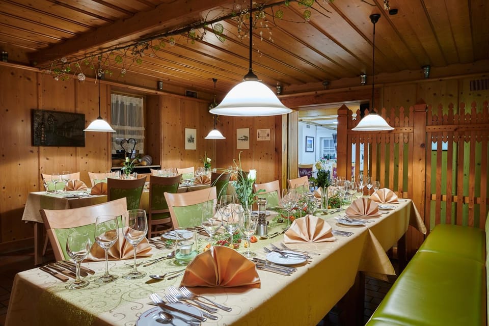 Restaurant/places to eat