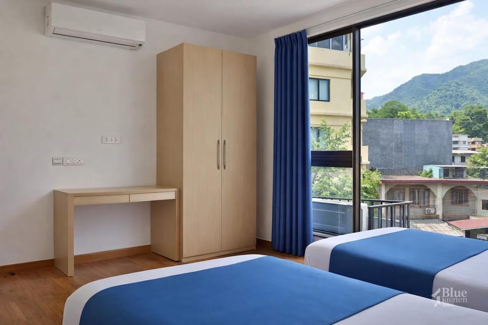 Bed, View (from property/room), Bedroom, wardrobe