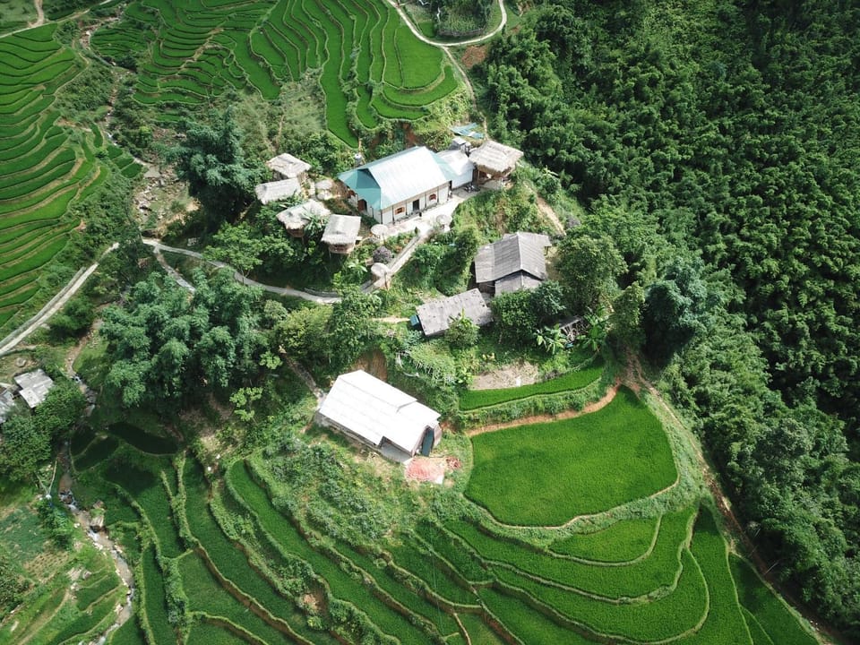 Property building, Spring, Day, Natural landscape, Bird's eye view, On site, City view, Garden view, Mountain view