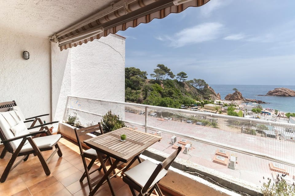 Property building, Balcony/Terrace