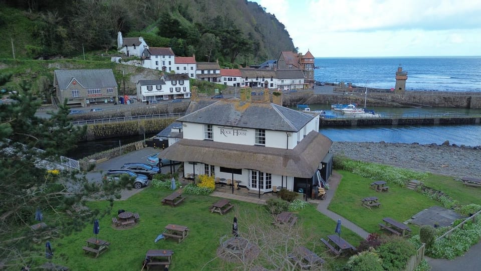 Property building, Nearby landmark, Spring, Day, Natural landscape, Sea view