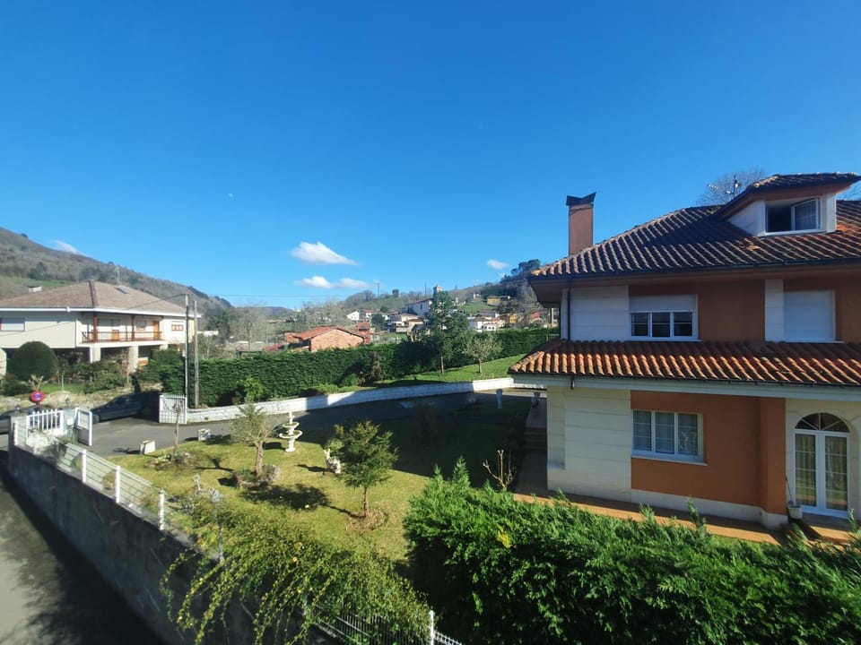 Neighbourhood, Garden view, Street view