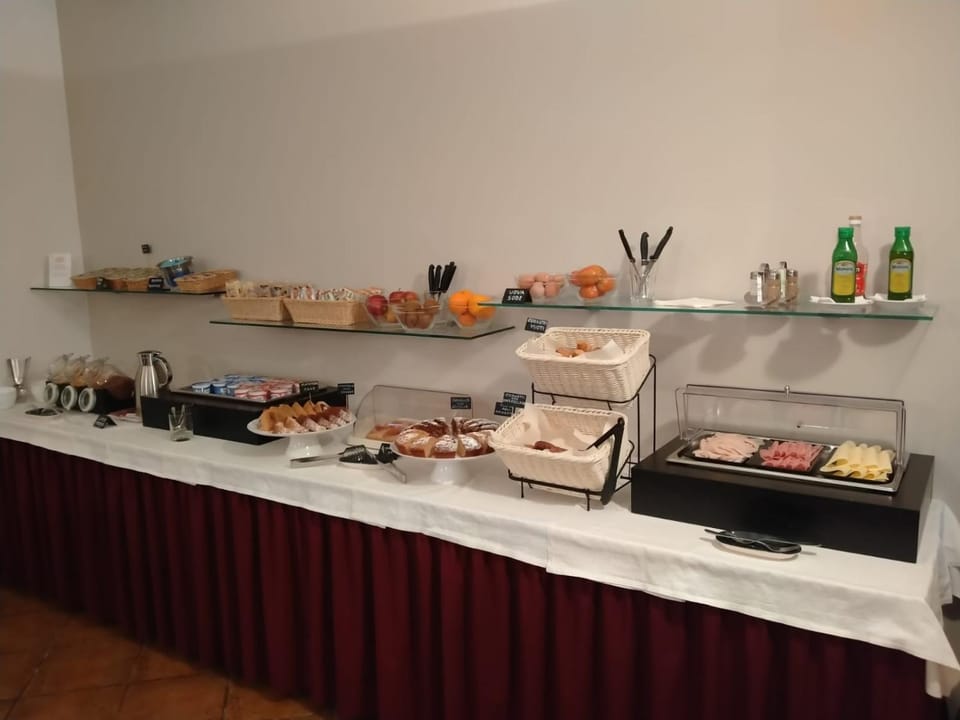 Buffet breakfast