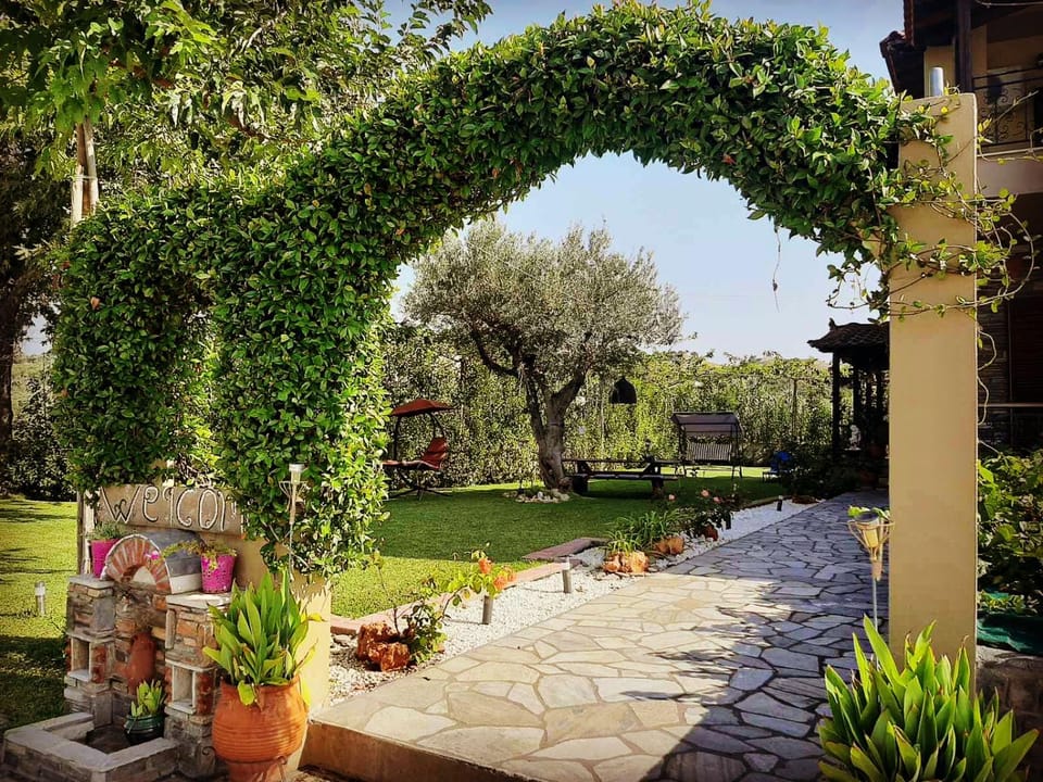 Vintage Home House in Nikiti