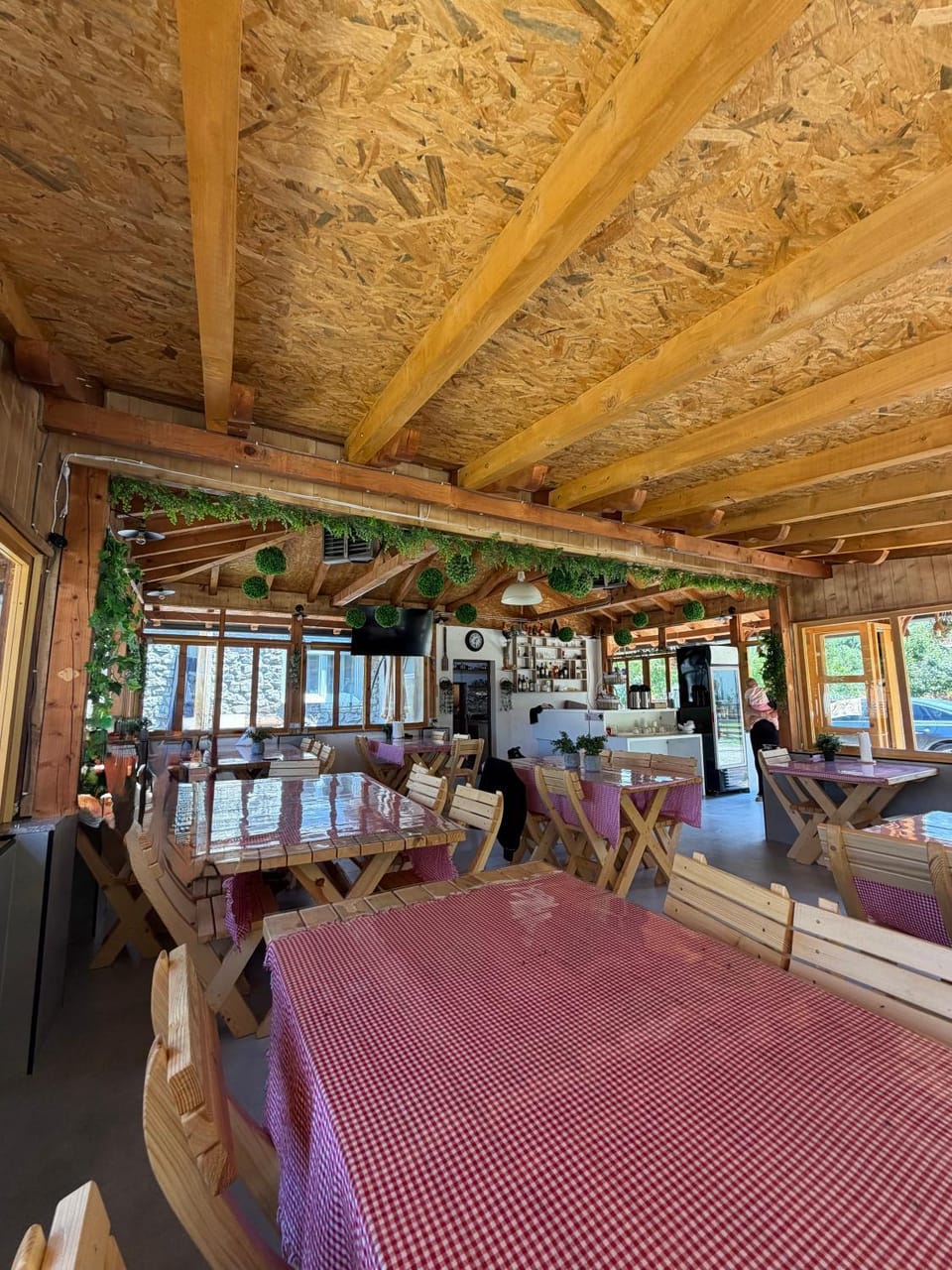 Restaurant/places to eat, Lounge or bar