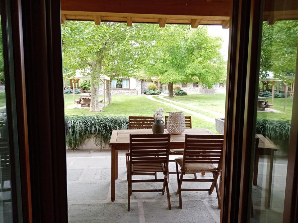 Cascina Borgofrancone Apartment hotel in Colico