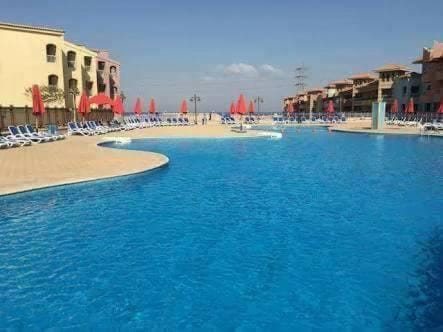 Pool view, Swimming pool, Swimming pool