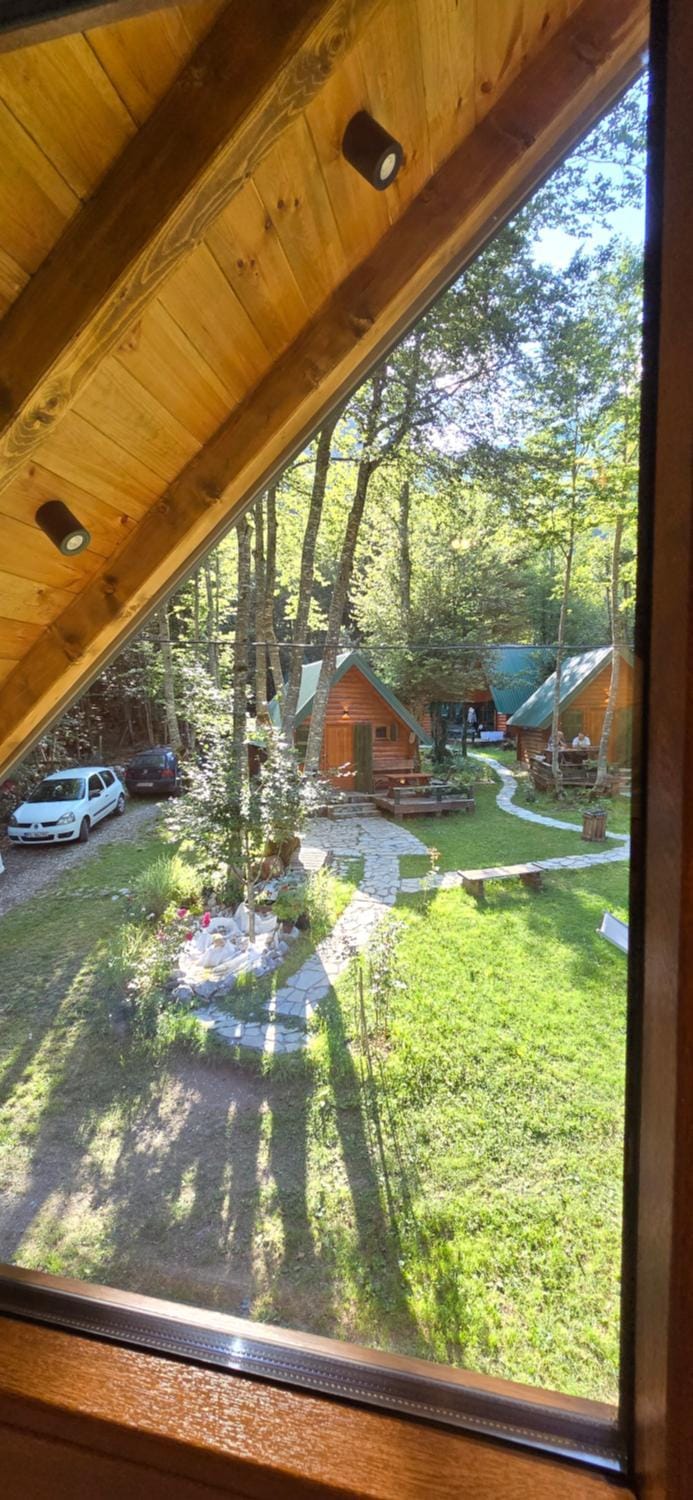 Bungalows Prokletije Chalet in Montenegro