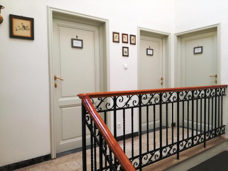 Balcony/Terrace, Area and facilities