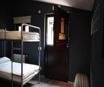 bunk bed