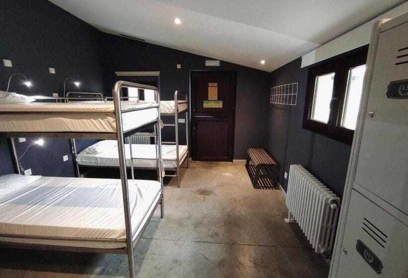 bunk bed