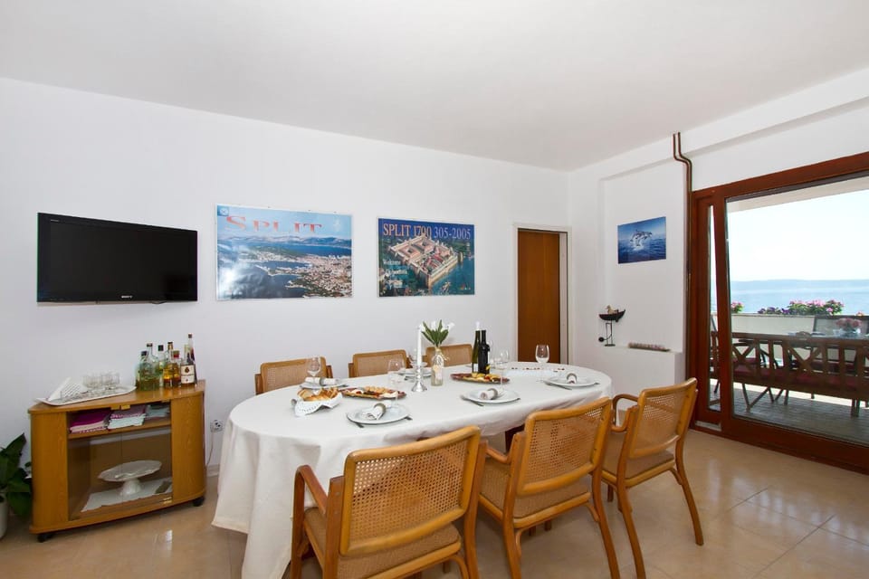 TV and multimedia, Balcony/Terrace, Dining area