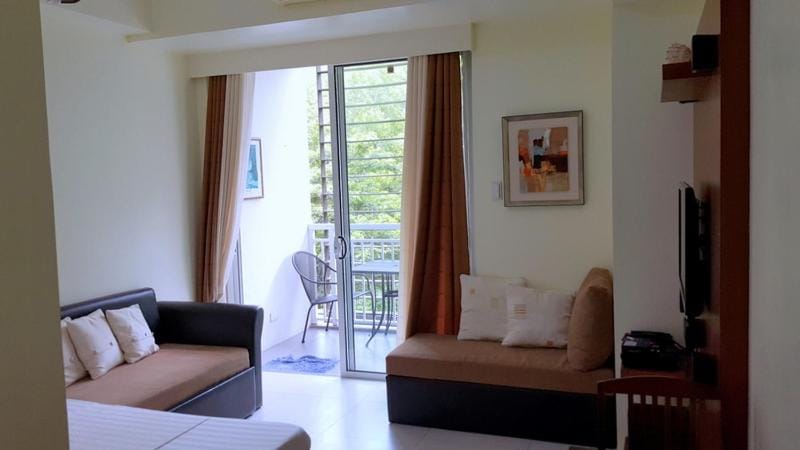 Pico De Loro - Myna B Studio Apartment in Nasugbu