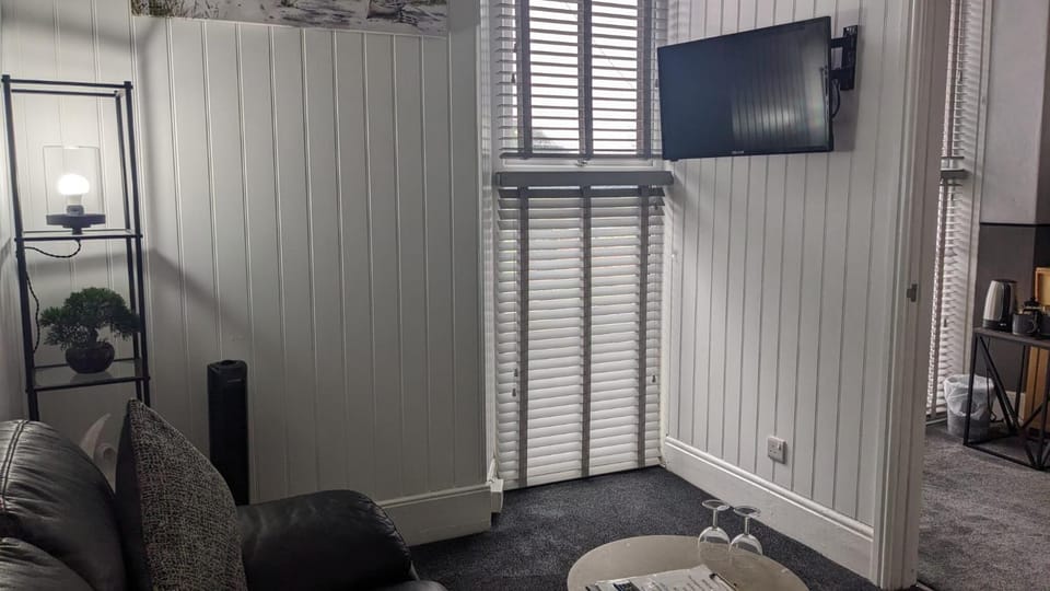 Croyland Guest House Bed and Breakfast in Wales