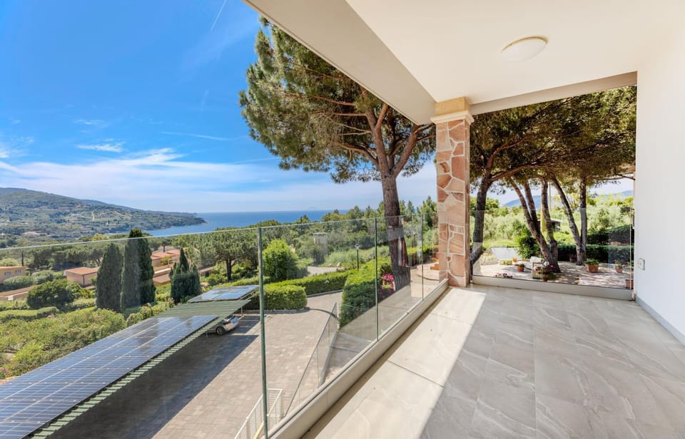 Natural landscape, View (from property/room), Balcony/Terrace, Sea view