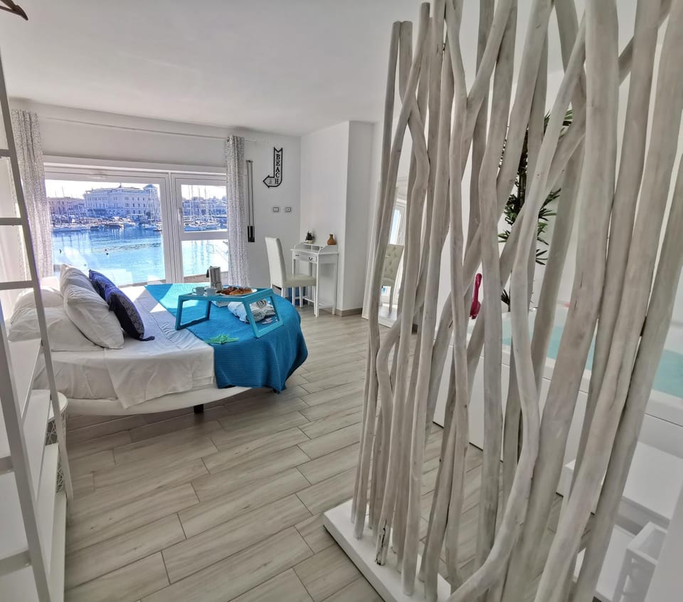 Flamingo SPA Loft by Picasa Sicilia - SEASIDE - SEA & ORTIGIA VIEW Apartment in Syracuse
