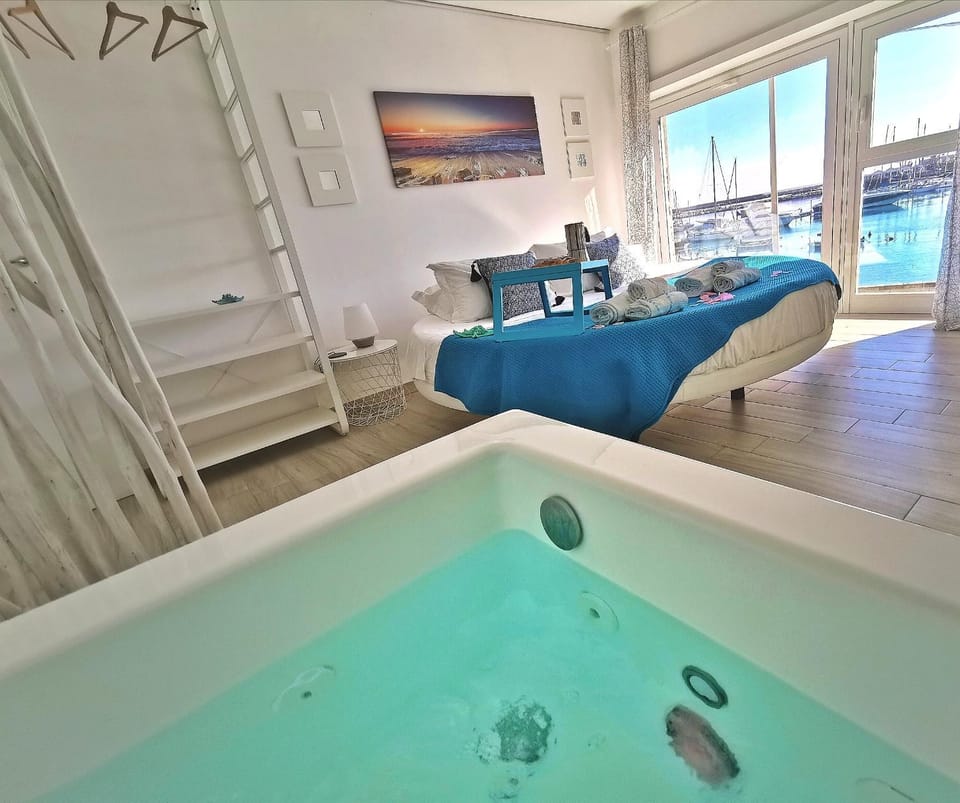 Flamingo SPA Loft by Picasa Sicilia - SEASIDE - SEA & ORTIGIA VIEW Apartment in Syracuse
